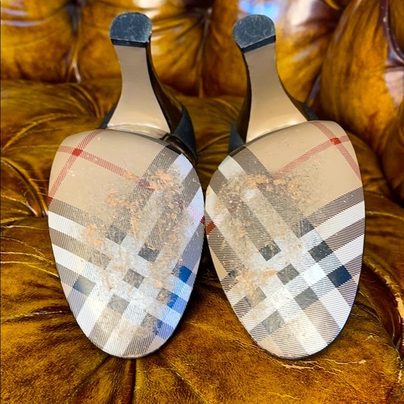 Burberry Black Heels - Picture 6 of 14